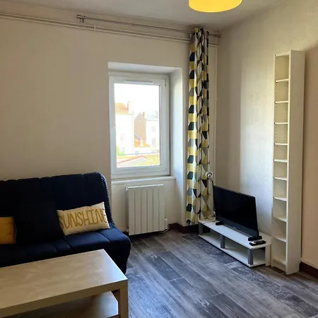 Calme Et Bien Situe A Daire *