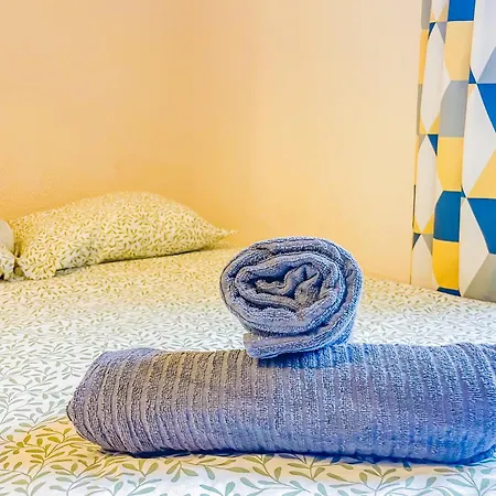 Calme Et Bien Situe A Апартаменты